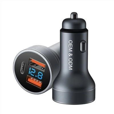 Morthwyl Diogelwch 3 Port Usb Car Charger Ar gyfer Ffôn
